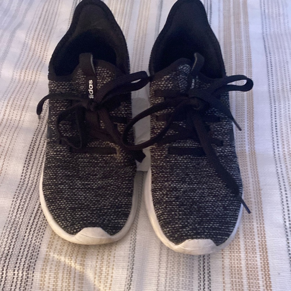 Adidas tennis shoes